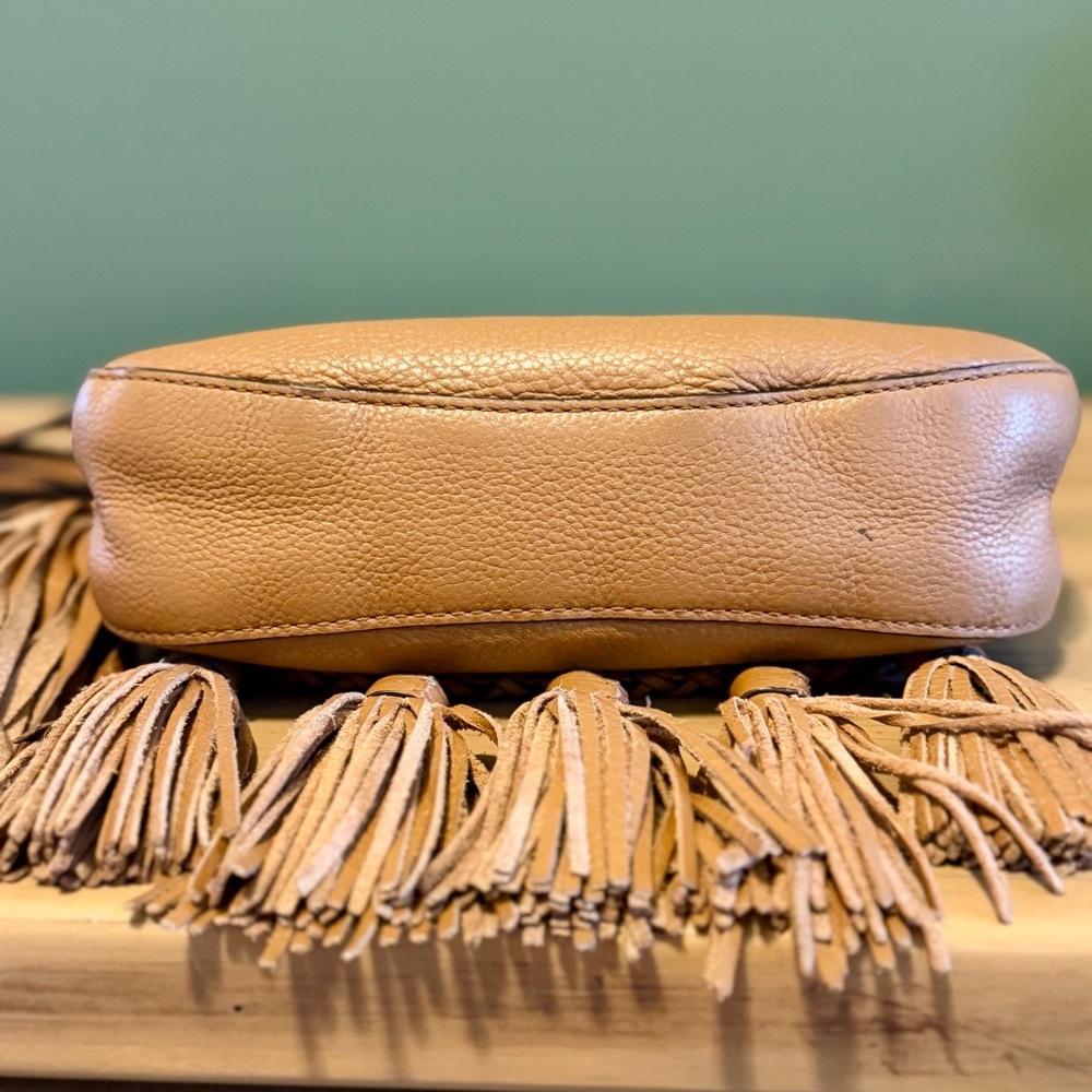 Michael Kors Leather Crossbody Saddle Bag Tan Tassel Boho Chic - Picture 6 of 14
